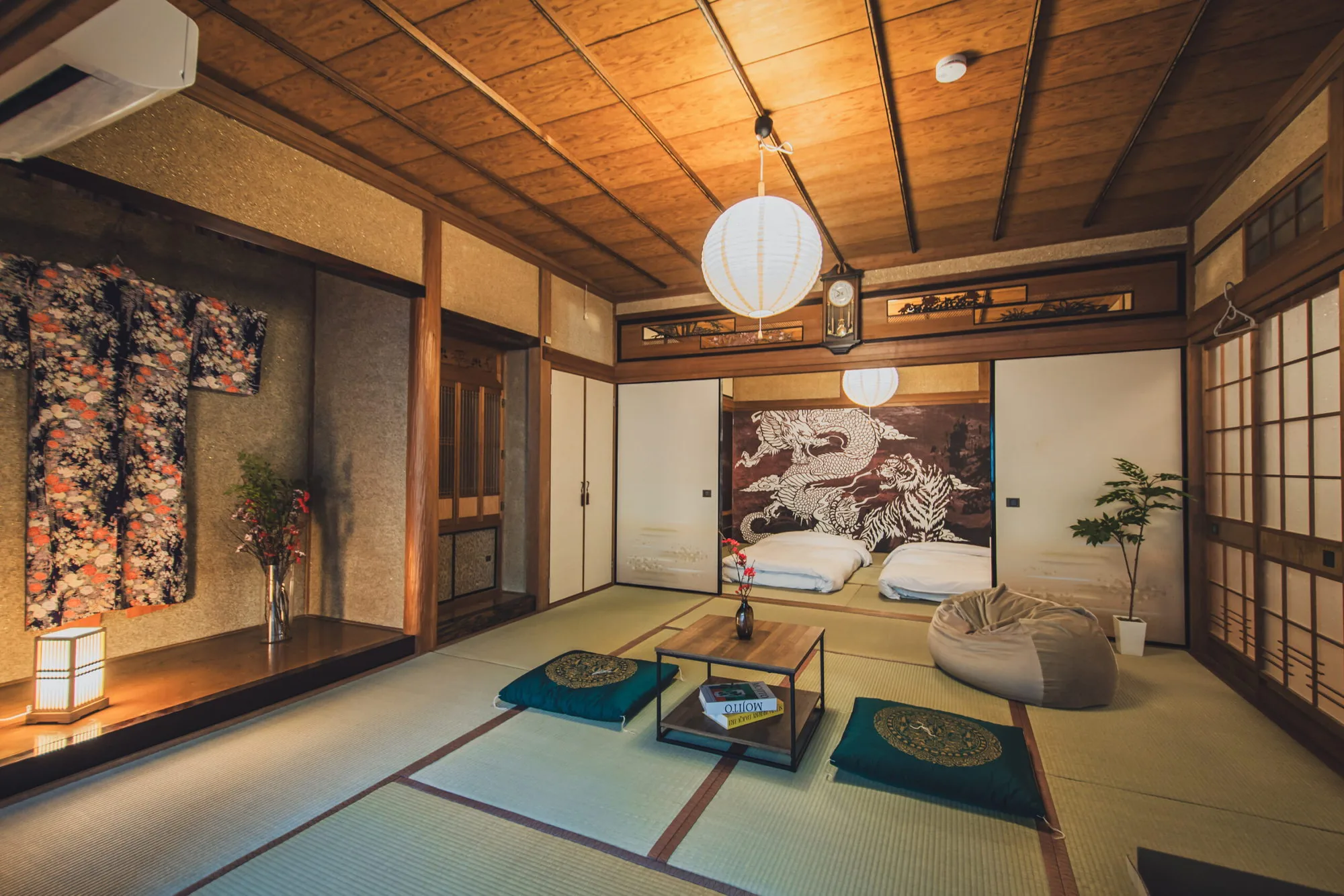 再生した和室（Sei-Jima Retreat・香川県坂出市）